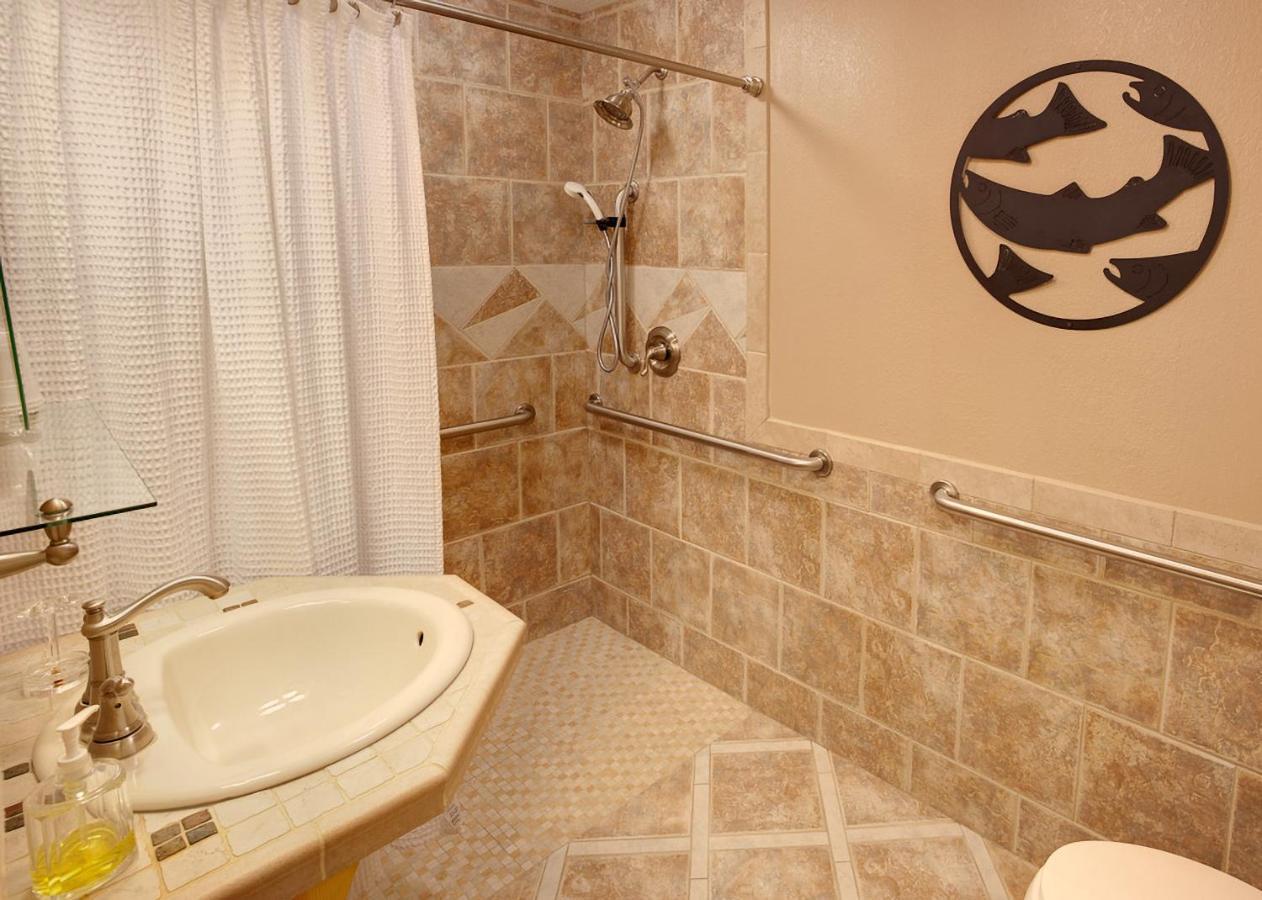 Sea Parrot Inn Seldovia 외부 사진